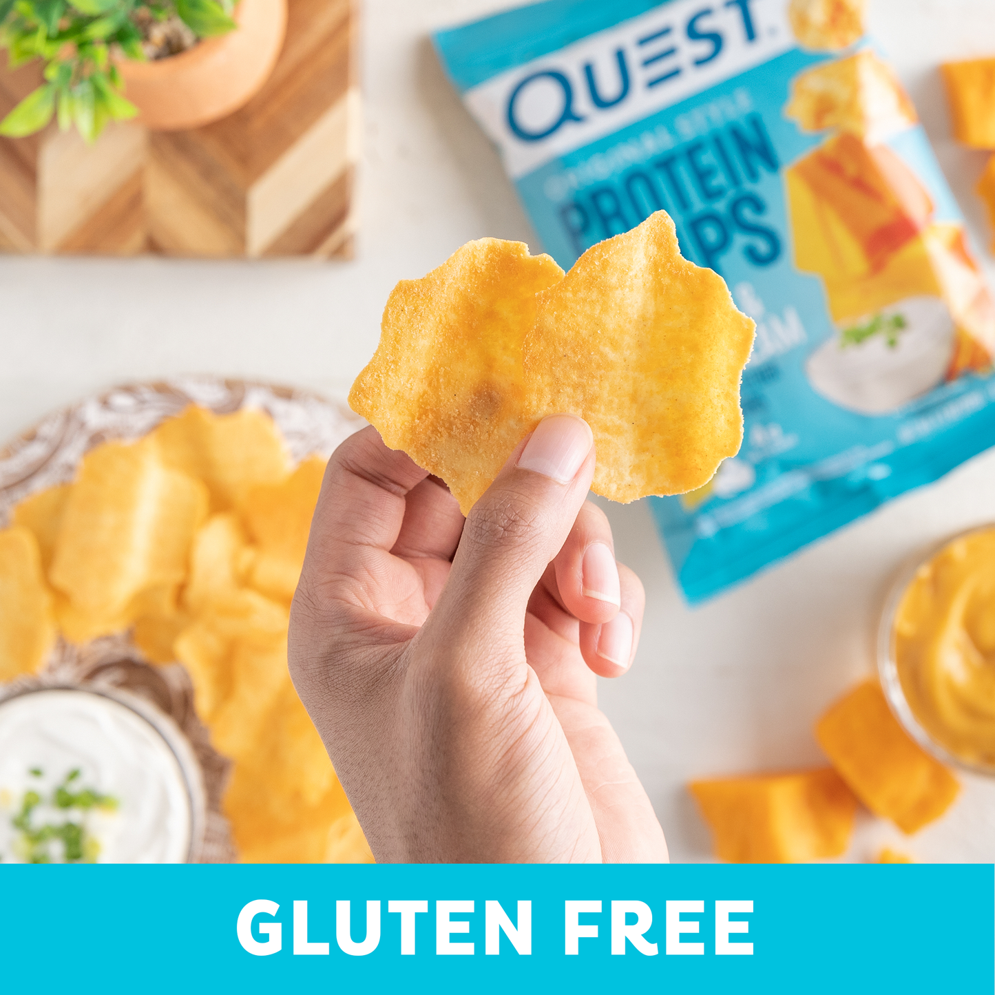 cheddar-and-sour-cream-original-style-protein-chips-d5 qst-000296_cheddar-_-sour-cream-original-style-protein-chips_7.2.png